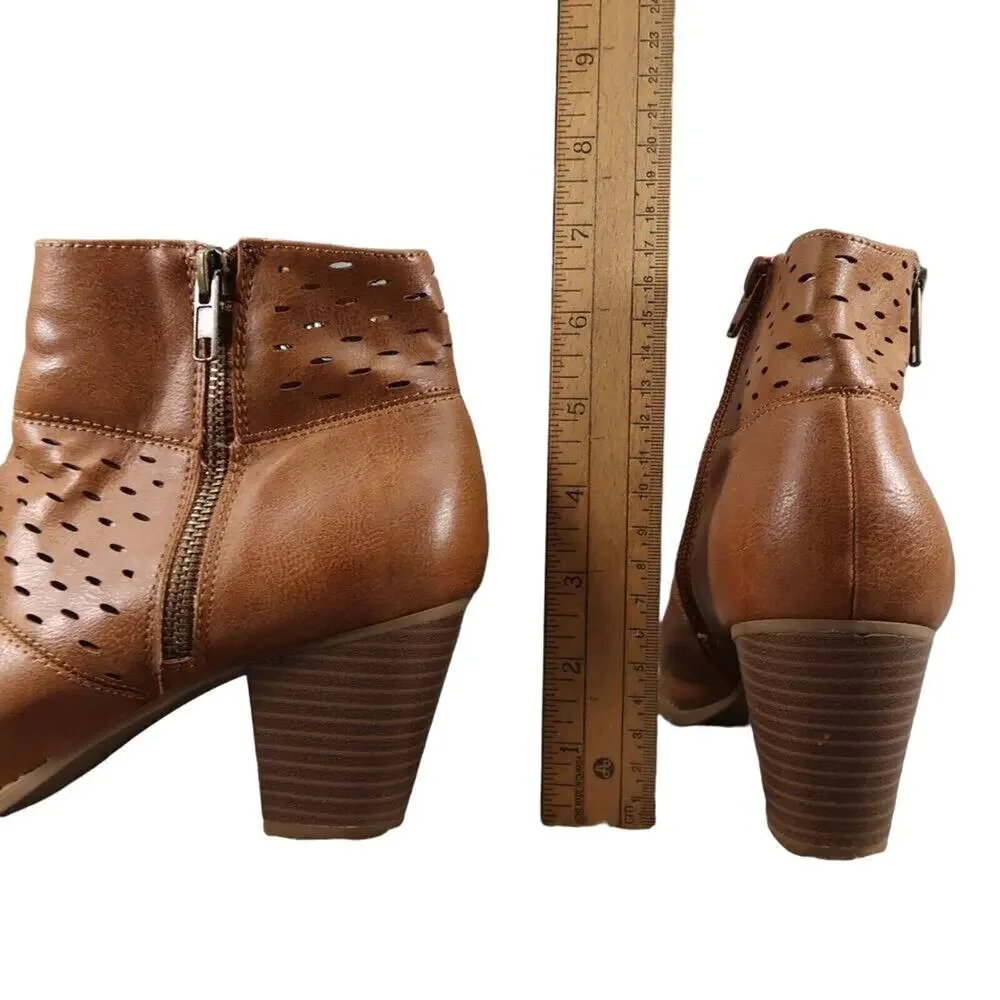 Report Shoes Womens 7.5 Bootie Fashion Lifestyle Classic Block Heel Brown Lilah